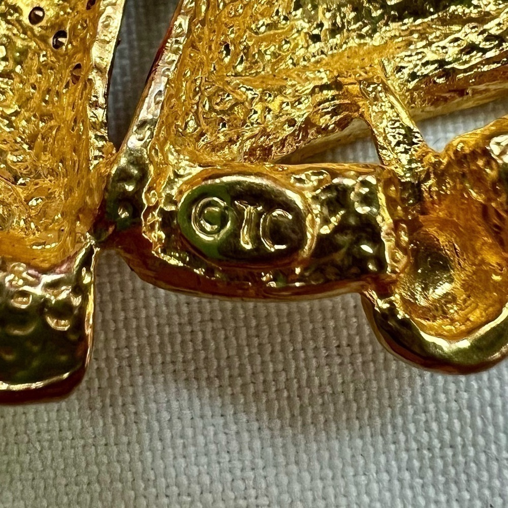 Vintage Christmas Brooch Bells Holly Enamel Rhinestone Brooch Marked EUC - Picture 5 of 7